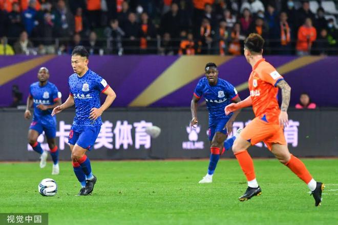 开云入口-包含上海海港内部会议纪要流出:今晚完成体检,中超使命明确,训练强度明显提升的词条